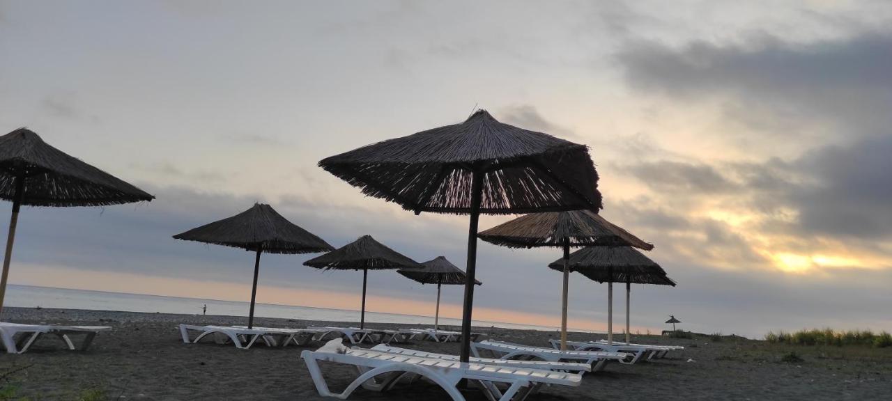 Guest House Dana Pitsunda Dış mekan fotoğraf